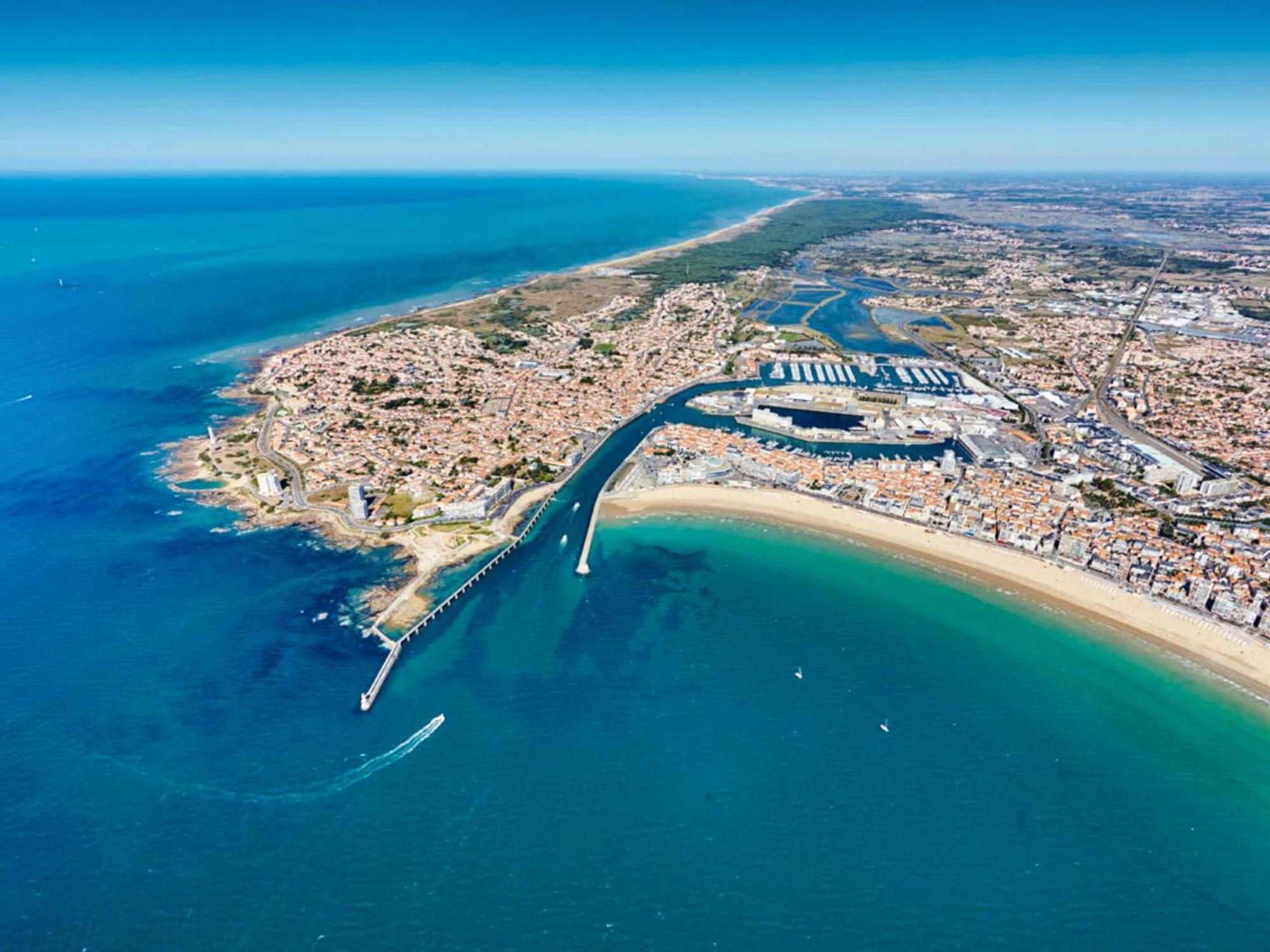 Appartement Moderne Au Centre-Ville, 150M Plage, Wifi, Confort Ideal Pour Familles - Fr-1-92-876 Les Sables-d'Olonne Bagian luar foto